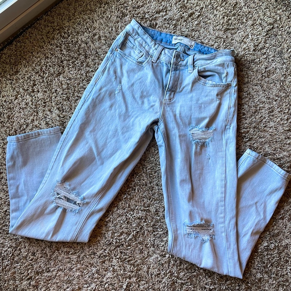 Super cute crop mom/boyfriend jeans